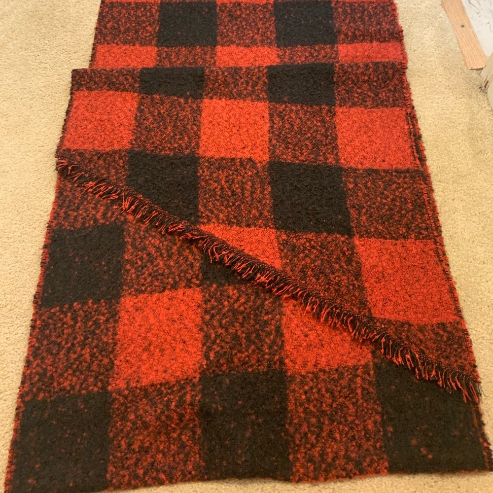 Buffalo Plaid Blanket Scarf - Picture 6 of 13